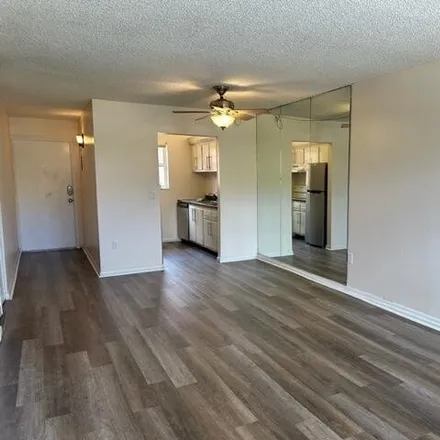 Rent this 1 bed condo on 600 Southwest 2nd Avenue