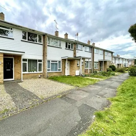Buy this 3 bed townhouse on Orwell Close in Farnborough, GU14 9LW