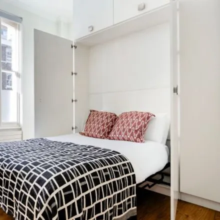 Rent this studio apartment on 6-8 Nottingham Place in London, W1U 5NB