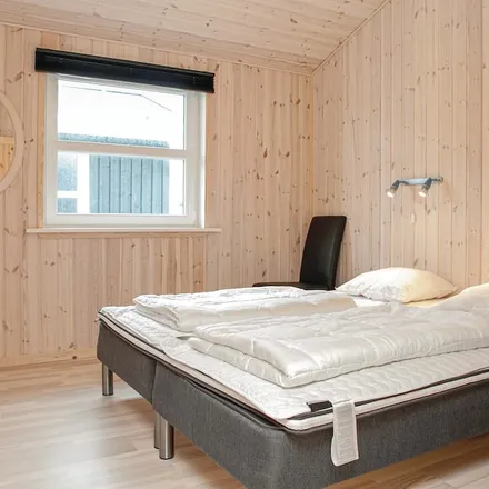 Rent this 4 bed house on 9480 Løkken