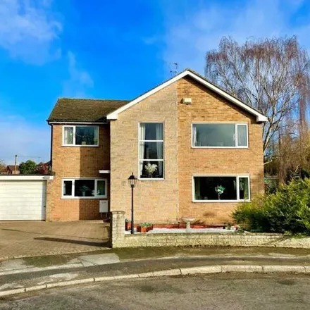 Buy this 4 bed house on Old Hall Close in Sprotbrough, DN5 7LJ