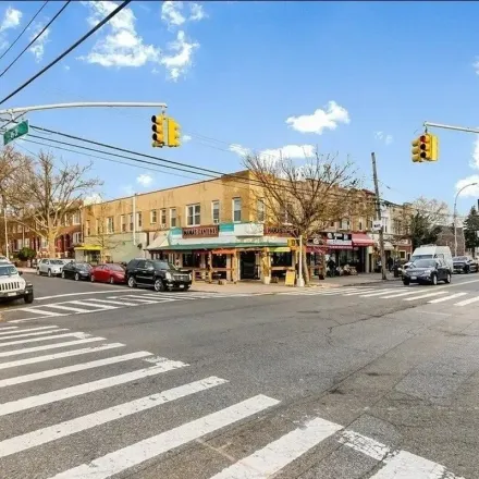 Image 6 - 45-01 Ditmars Boulevard, New York, NY 11105, USA - Apartment for rent