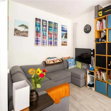 Image 9 - Sireen Apartments, 83 Richard Tress Way, London, E3 4RF, United Kingdom - Apartment for sale