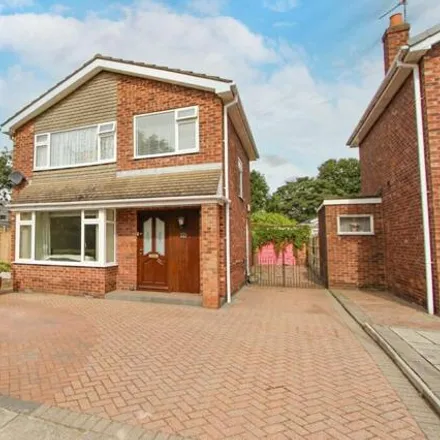 Buy this 3 bed house on Hakehill Close in Doncaster, DN4 7EY