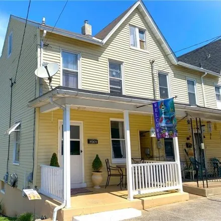 Buy this 3 bed duplex on 1699 Church Street in Wilson, Northampton County
