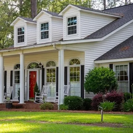 Buy this 2 bed house on 246 Weatherly Drive in Baxley, GA 31513