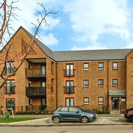 Buy this 2 bed apartment on unnamed road in Buckinghamshire, HP22 7EP