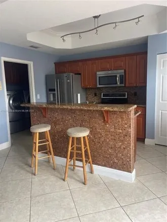 Image 6 - 2131 Anchor Court, Avon Park, Dania Beach, FL 33312, USA - Townhouse for rent