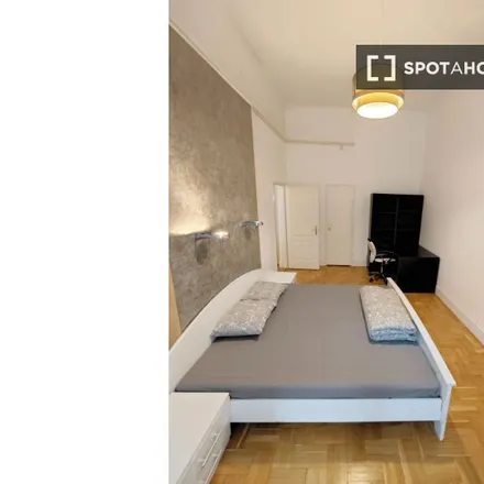 Rent this 4 bed room on MÁV székház in Budapest, Andrássy út 73-75