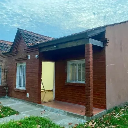 Rent this 2 bed house on Pino 2003 in Partido de Almirante Brown, Argentina