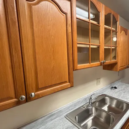 Rent this 3 bed apartment on 1408 Alamo Dr in Vacaville, CA 95687