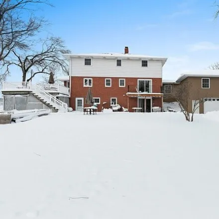 Image 2 - 2848 South Broadway, Ashwaubenon, WI 54304, USA - House for sale