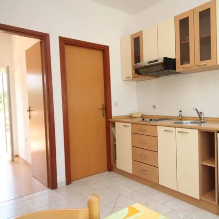 Rent this 1 bed apartment on 23286 Božava