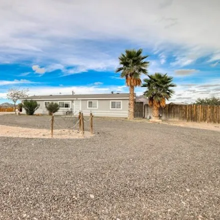 Buy this studio apartment on La Reina Road in Doña Ana County, NM 88032