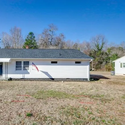 Buy this 3 bed house on 211 Belmarc Drive in Spartanburg, SC 29306