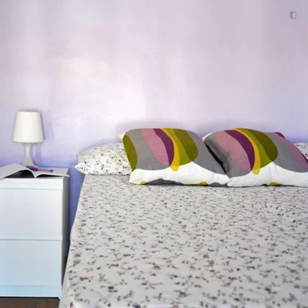 Rent this 8 bed room on Carpe Diem in Via Mauro Macchi, 44