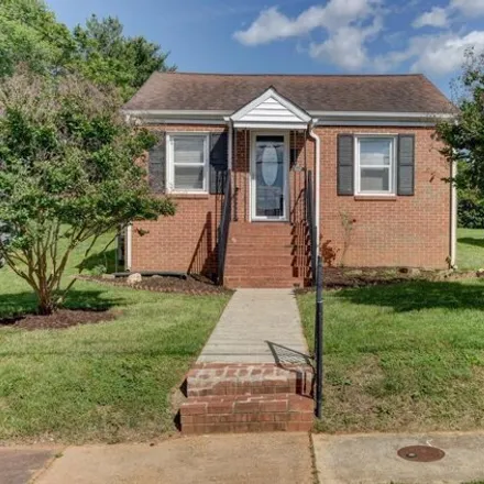Buy this 2 bed house on 310 Loudon Street in Lynchburg, VA 24503
