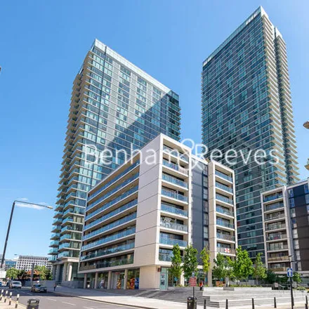 Image 5 - Landmark East Tower, 24 Marsh Wall, Canary Wharf, London, E14 9JF, United Kingdom - Room for rent