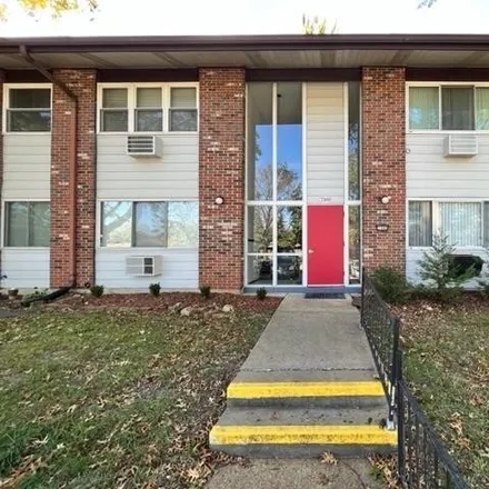 Buy this 1 bed condo on 7417 Sieloff Drive in Hazelwood, MO 63042