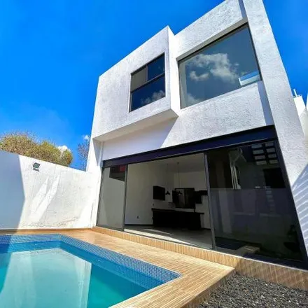 Buy this studio house on Avenida Subida a Chalma in Lomas de Tzompantle, 62130 Cuernavaca