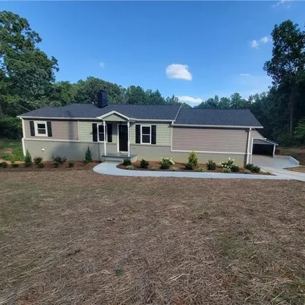 Buy this 3 bed house on 1213 Fairview Dr in Lexington, North Carolina