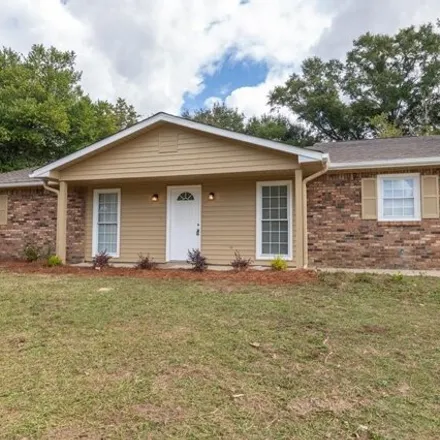Buy this 3 bed house on 62 County Road 500 in Phenix City, AL 36870