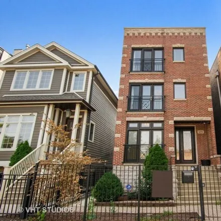 Image 1 - 1631 West Wolfram Street, Chicago, IL 60657, USA - House for rent