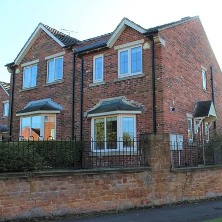 Rent this 2 bed duplex on Cherry Holt in Newark on Trent, NG24 4JY