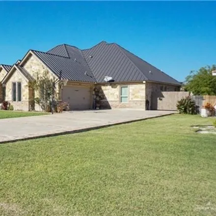 Image 2 - 2101 Sunrise Lane, Stonegate Colonia Number 2, Mission, TX 78574, USA - House for sale