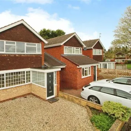 Buy this 3 bed house on Elderberry Close in Stourport-on-Severn, DY13 8TF