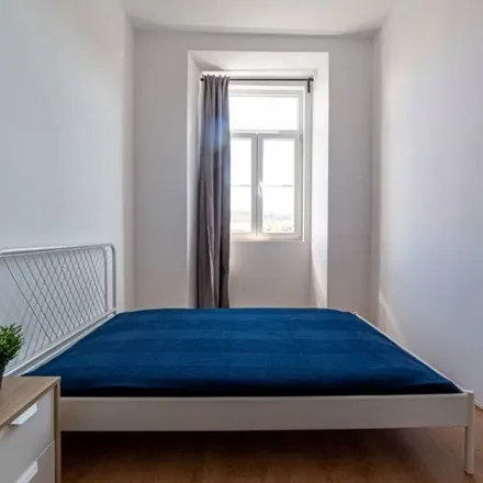 Rent this 9 bed room on Estrada de Benfica