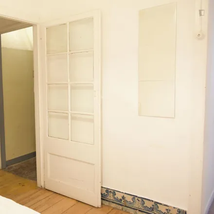 Image 2 - Travessa da Cara 18, 1200-459 Lisbon, Portugal - Apartment for rent