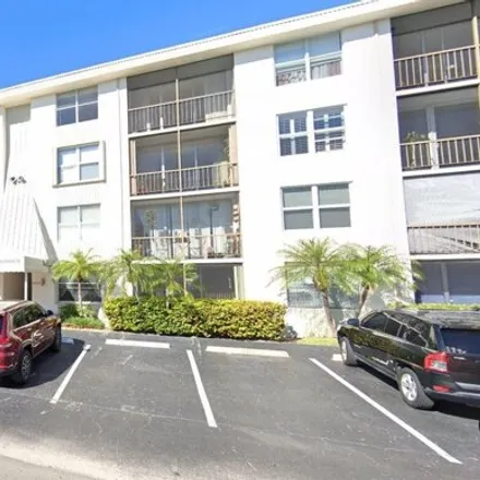 Buy this 2 bed condo on 4501 Ne 21st Ave Apt 110 in Fort Lauderdale, Florida
