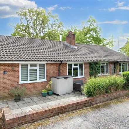 Buy this 2 bed house on unnamed road in East Hampshire, GU32 2BW