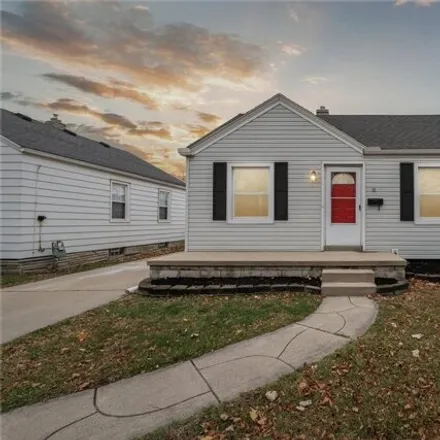 Buy this 2 bed house on 31 East Capistrano Avenue in Toledo, OH 43612