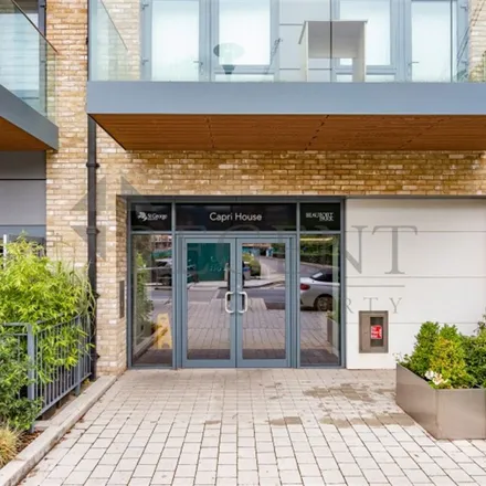 Rent this 2 bed apartment on Caversham Road in London, NW9 4DU