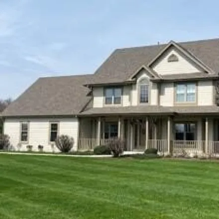 Buy this 4 bed house on N75W28586 Coldstream Drive in Hartland, Waukesha County