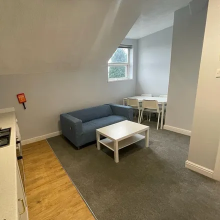 Image 5 - Dickenson Road, Victoria Park, Manchester, M13 0YL, United Kingdom - Apartment for rent