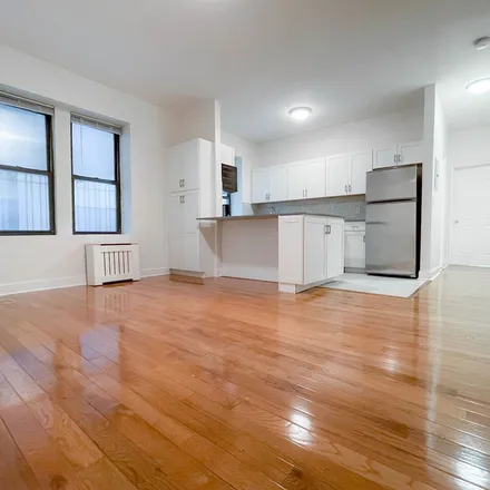 Image 5 - 106 Fort Washington Avenue, New York, NY 10032, USA - Apartment for rent