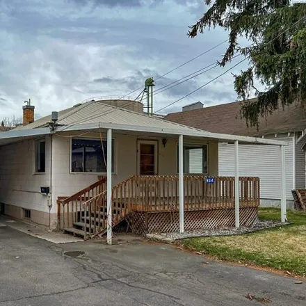 Buy this 2 bed house on 614 North Perkins Avenue in Colfax, WA 99111