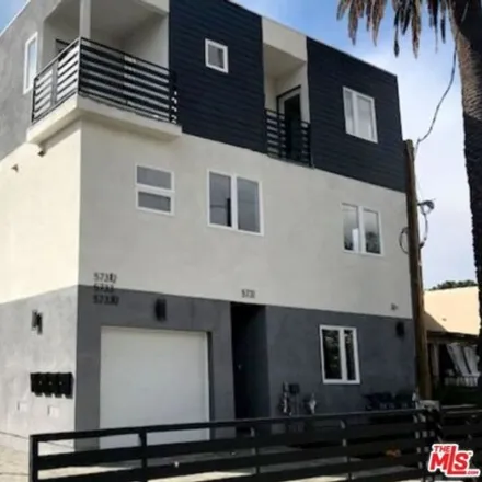 Image 1 - 5728 Fair Avenue, Los Angeles, CA 91601, USA - Townhouse for rent