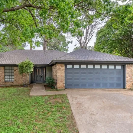 Buy this 3 bed house on 5803 Little Pond Court in Arlington, TX 76016