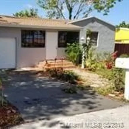 Buy this 2 bed house on 1581 South 19th Avenue in Hollywood, FL 33020