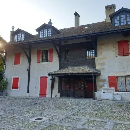 Rent this 3 bed apartment on Chemin du Vieux-Bureau 90 in 1217 Meyrin, Switzerland