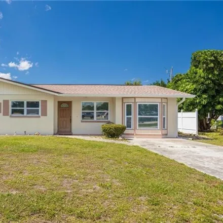 Image 1 - 201 Donna Lane, Carriage Village, North Fort Myers, FL 33917, USA - House for sale