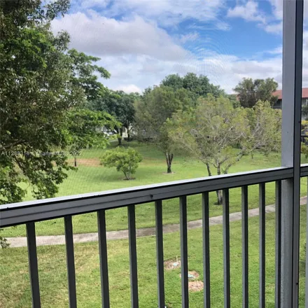 Rent this 1 bed condo on 13255 Southwest 9th Court in Pembroke Pines, FL 33027