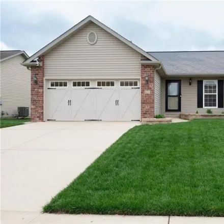 Buy this 3 bed house on 925 Pacific Crossing Drive in O'Fallon, IL 62269