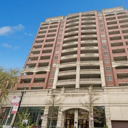 Buy this 2 bed condo on 826-842 West Grace Street in Chicago, IL 60613