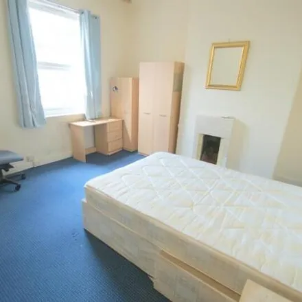 Rent this 4 bed room on unnamed road in Leeds, LS3 1BQ