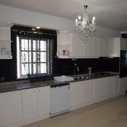 Rent this 4 bed duplex on 8200-004 Albufeira
